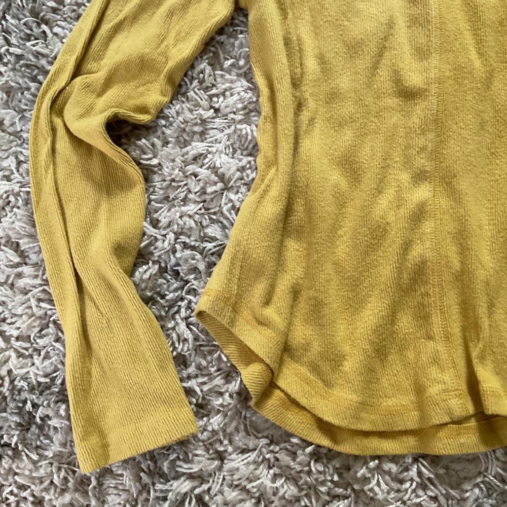 New In Women Mustard Yellow Ribbed Henley Long Sleeve Top Sm Pocket Curved Hem - Picture 9 of 12